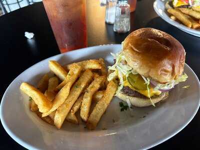 Sippi's Bar And Grill, Tupelo