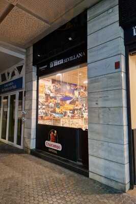 Cervecería La Guasa Sevillana.