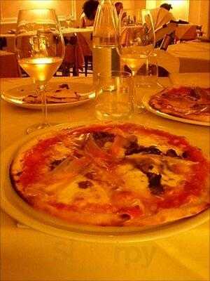 Pizzeria  ristorante Vascello, Lido Di Camaiore