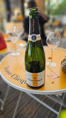 Cafe Clicquot Reims, Bezannes