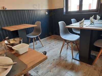 Comme A La Maison menu