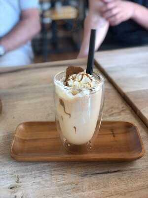 ‪jihan Café‬