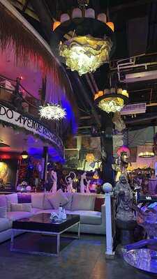 ‪piccolo Mondo Avenue Restaurant & Café‬