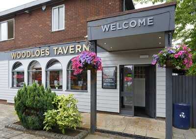 The Woodloes Tavern