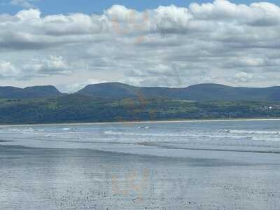 Criccieth, Gwynedd menu