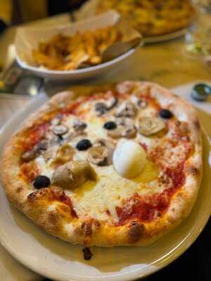 Bollicine Pizza  &amp; Restaurant, Roma