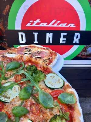 Italian Diner | Pizza, Pasta &amp; More Im American Style Ambiente