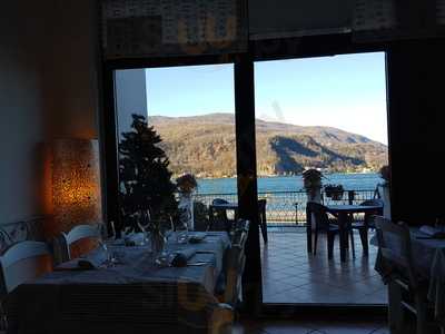 RISTORANTE LA PERLA SUL LAGO, Porto Ceresio