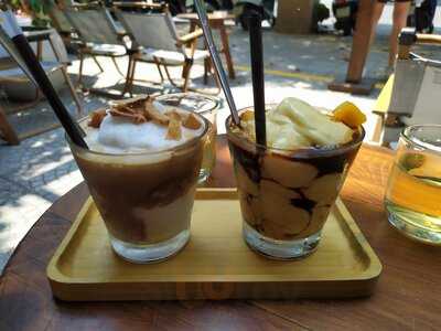 Gear Coffee And Souvenirs