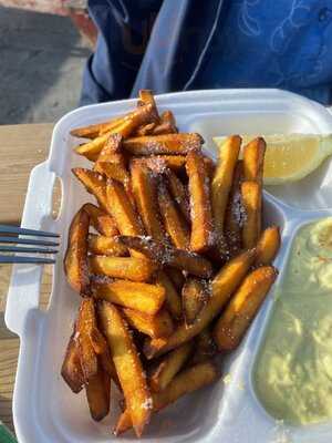 Grillen Lohals Havn menu