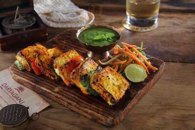 Daryaganj Restaurant (sector 132 Noida)