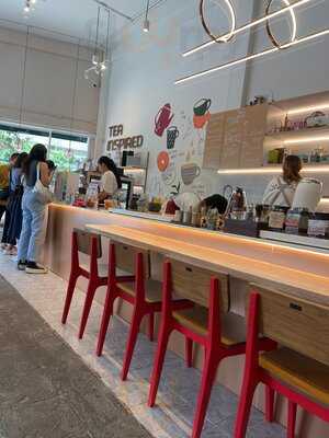 T'in Cafe' And Experience Space