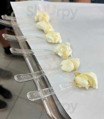 Strougka Cheese Shop