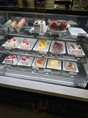 Paris Baguette Bakery Cafe