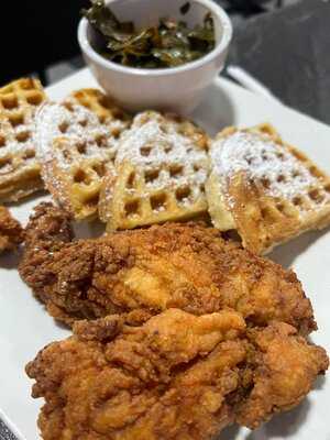 Hills Chicken And Waffles, Edgewater