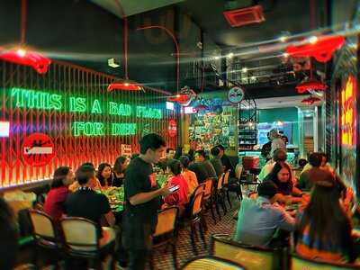 100% - Eatery & Drunk