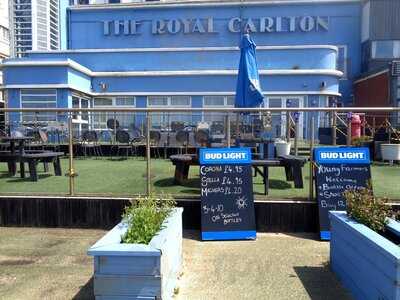 The Royal Cartlon Bar & Grill