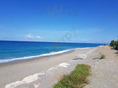 Ginger Beach, Bonifati