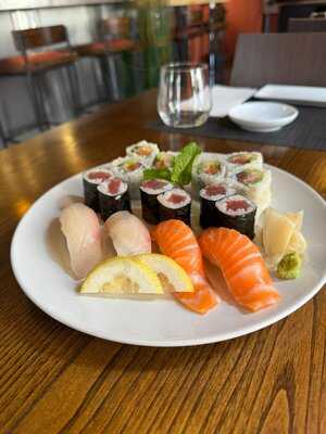 Sushi Do Chris - Izakaya, Sushi Bar