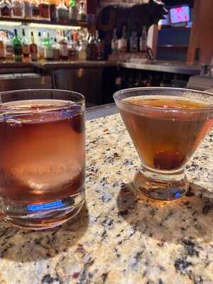 Bear's Bourbon Bar, Sequim