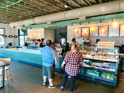 Starbucks On 53rd Ave South, Fargo