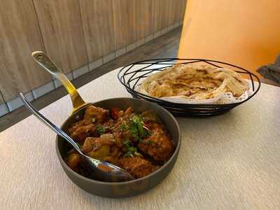 Metro Kitchen Indian Restaurant & Takeaway