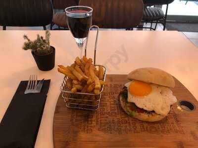 L'authentique - Burgers & Saveurs