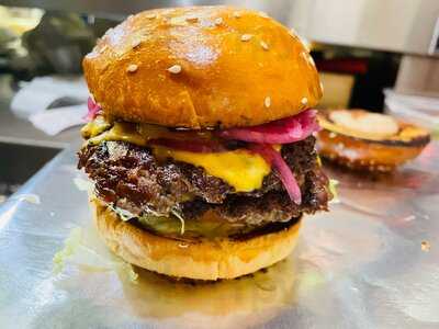 Bronsons Burger Hackney