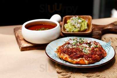 Los Birria Gastro Bar