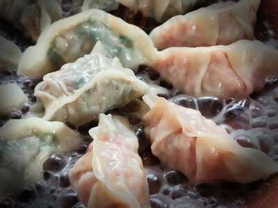 Suesue Gyoza