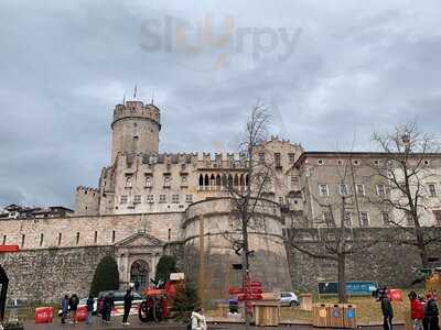 Le Scuderie Del Castello, Trento