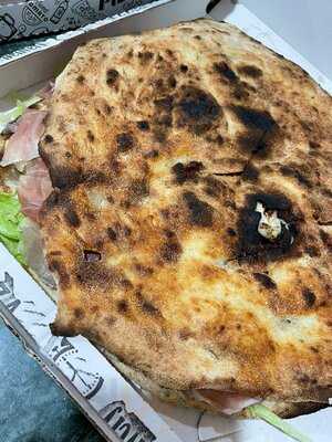 Pizzeria Da Giggino Forno A Legna Asporto E Consegna A Domicilio, Viareggio