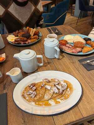 Kerry's Cafe And Bar