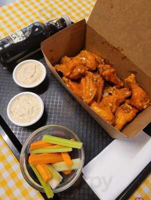 Vingz Buffalo Wings