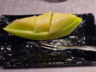 Honmono Sushi Central Embassy