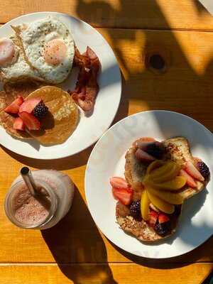 Buenas Juice Bar