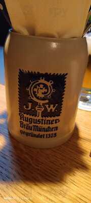 Garda Stube - Augustiner Biergarten, Riva Del Garda