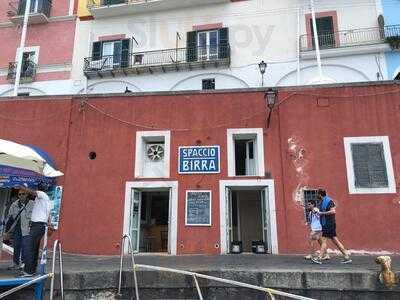 Spaccio Birra, Isola di Ponza