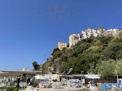 Grotta dei Delfini, Sperlonga