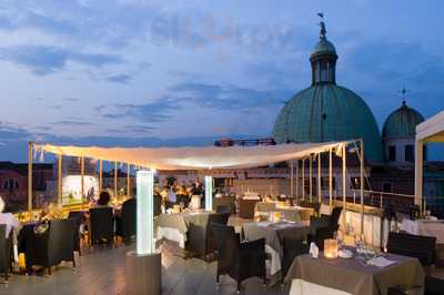 Top of the Carlton Sky Lounge, Venezia