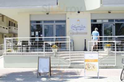 Pizzeria La Ghiottona In Spiaggia