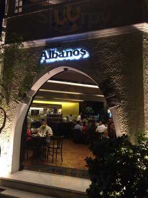 Albanos Bar