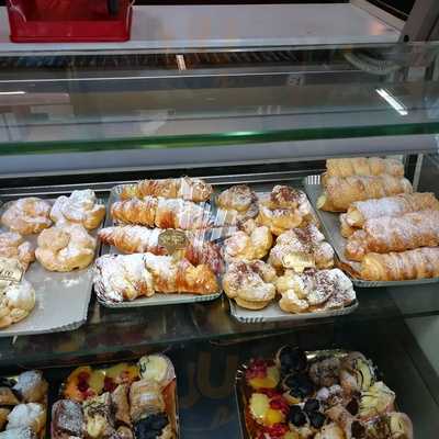 Pasticceria Sant'Andrea, Sant'Andrea Apostolo dello Ionio