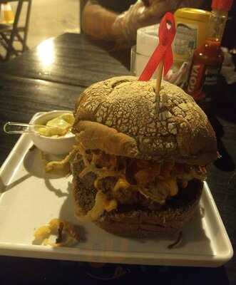 Bunker Burger E Beer