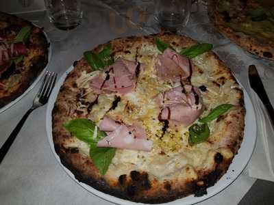 O' Miracolo PizzeriaGourmet, Salerno