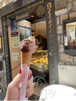 Fuoro Caffè (antica Gelateria Sorrentina 1860)