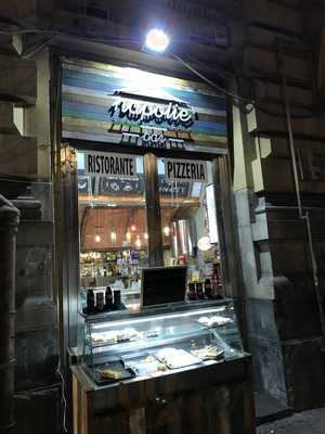 Pizzeria Parziale Melodia Di Napoli, Napoli