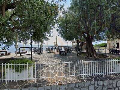 Ristorante Pizzeria Lo Scoglio Da Donna Tiziana, Scario