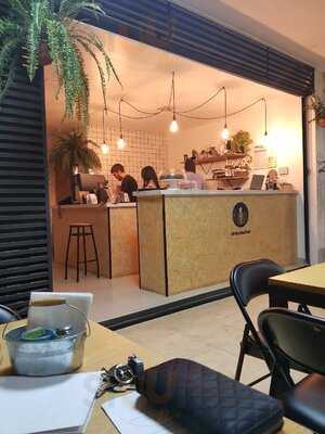 Minimalize Café