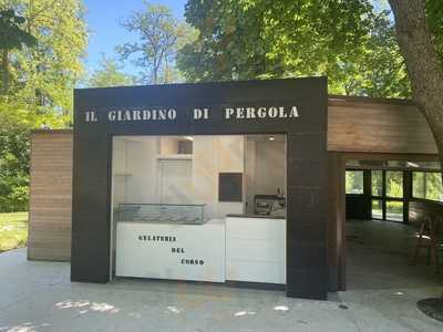 Chalet del Giardino, Pergola